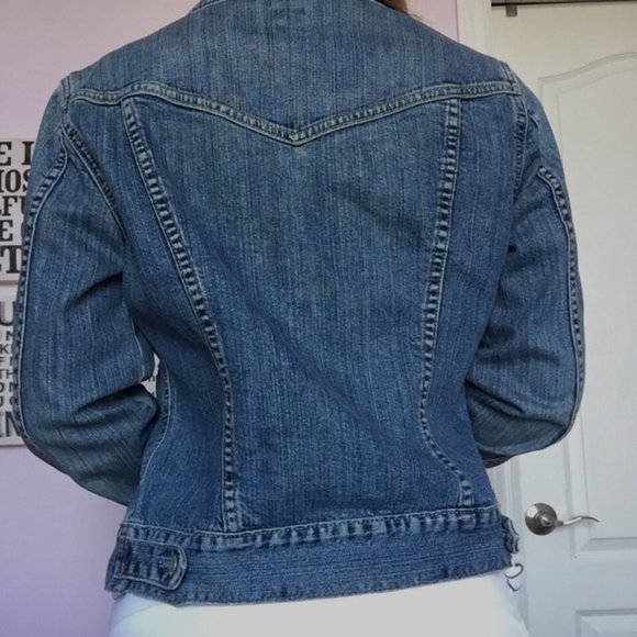 Women’s GAP Jean Jacket - Picture 2 of 3